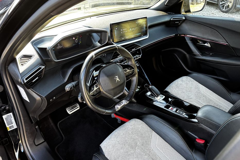Продам Peugeot 2008 GT EV 50 KW авто у Львові  2021 года в Львове