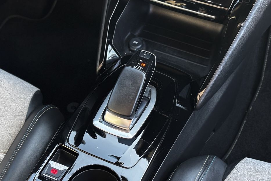 Продам Peugeot 2008 GT EV 50 KW авто у Львові  2021 года в Львове