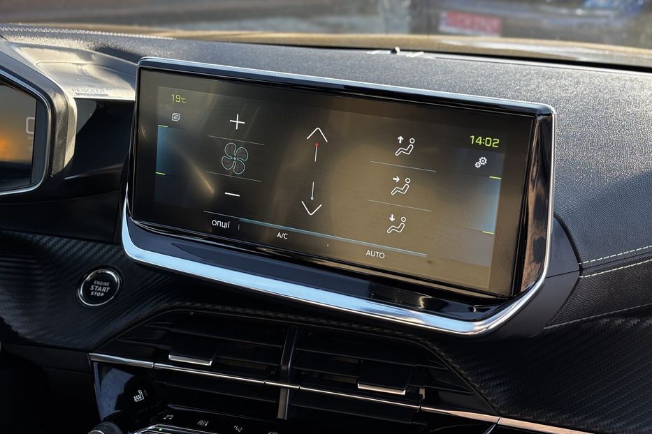 Продам Peugeot 2008 GT EV 50 KW авто у Львові  2021 года в Львове