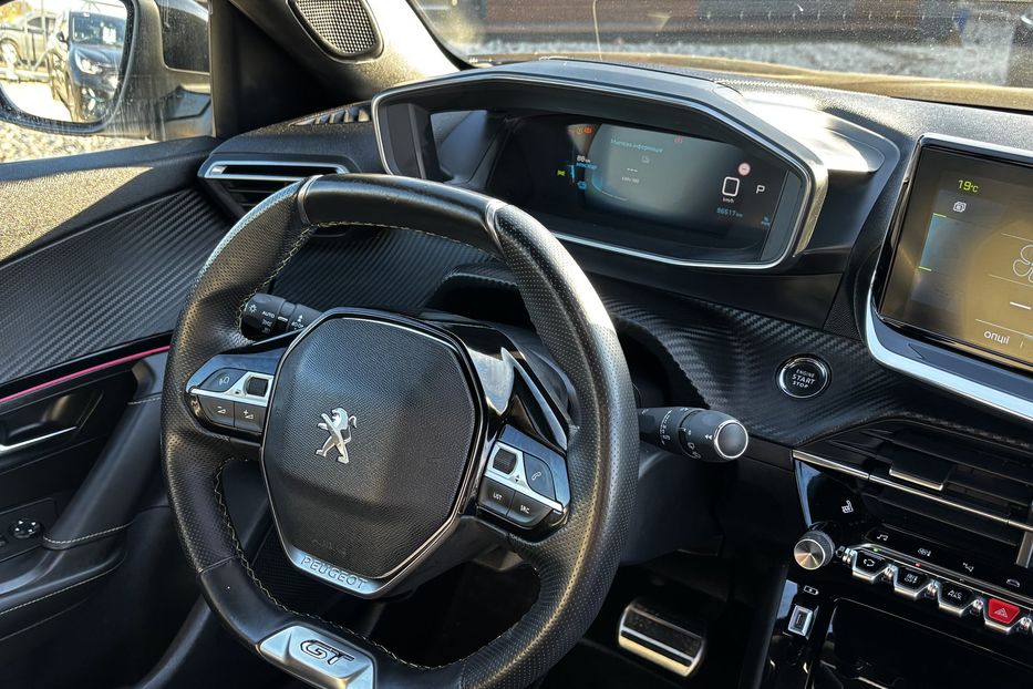Продам Peugeot 2008 GT EV 50 KW авто у Львові  2021 года в Львове