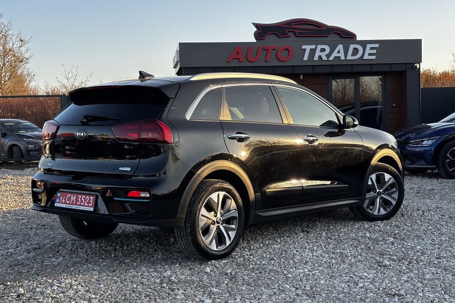 Продам Kia Niro 64 кВт авто у Львові  2020 года в Львове