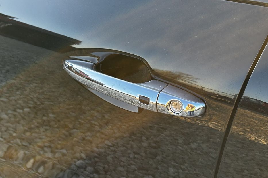 Продам Kia Niro 64 кВт авто у Львові  2020 года в Львове