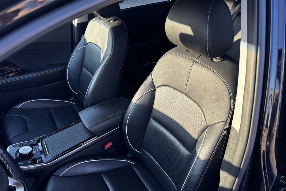 Продам Kia Niro 64 кВт авто у Львові  2020 года в Львове