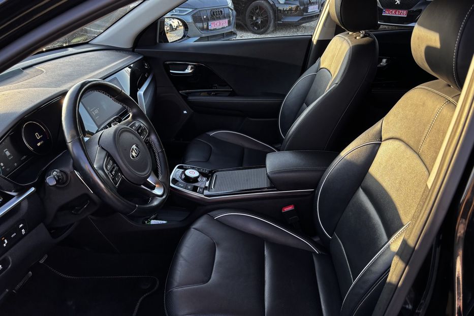 Продам Kia Niro 64 кВт авто у Львові  2020 года в Львове