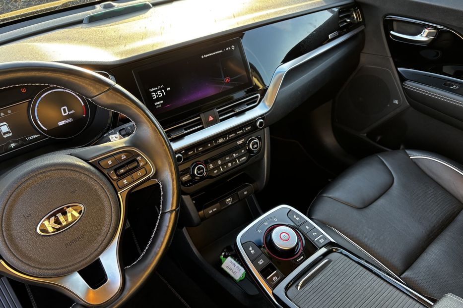 Продам Kia Niro 64 кВт авто у Львові  2020 года в Львове