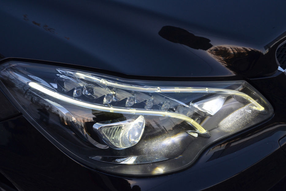 Продам Mercedes-Benz E-Class  200 7G-Tronic(184 л.с.) 2014 года в Киеве