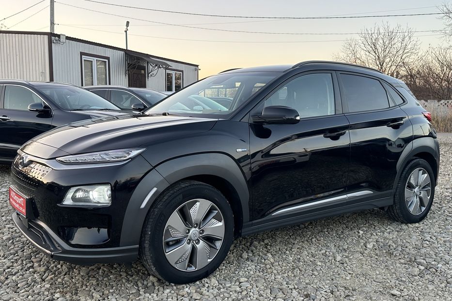 Продам Hyundai Kona 64kWhМакс.комплектація PREMIUM 2020 года в Львове
