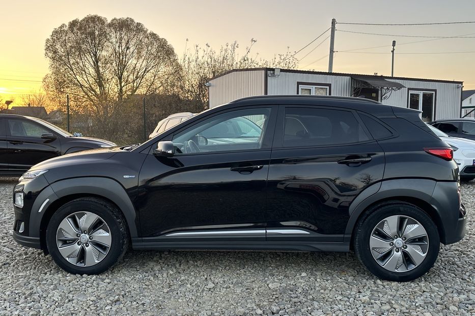 Продам Hyundai Kona 64kWhМакс.комплектація PREMIUM 2020 года в Львове