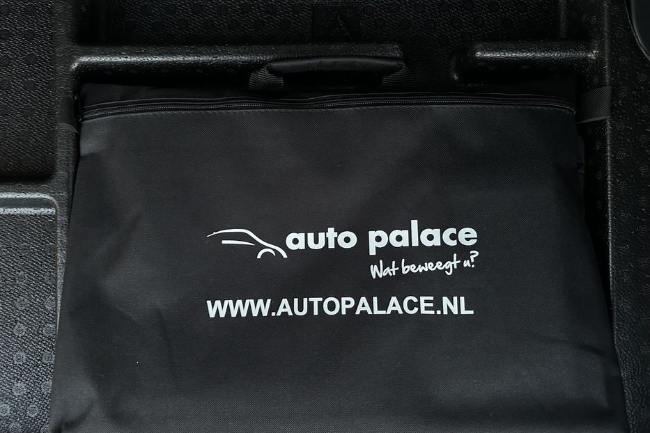 Продам Hyundai Kona 64kWhМакс.комплектація PREMIUM 2020 года в Львове