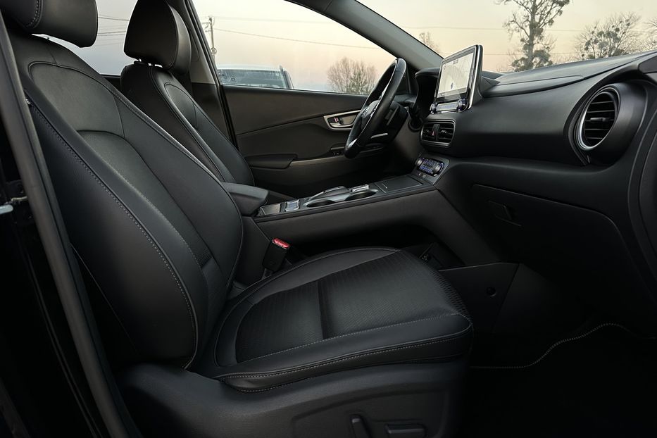 Продам Hyundai Kona 64kWhМакс.комплектація PREMIUM 2020 года в Львове