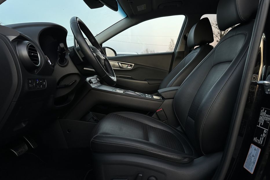 Продам Hyundai Kona 64kWhМакс.комплектація PREMIUM 2020 года в Львове