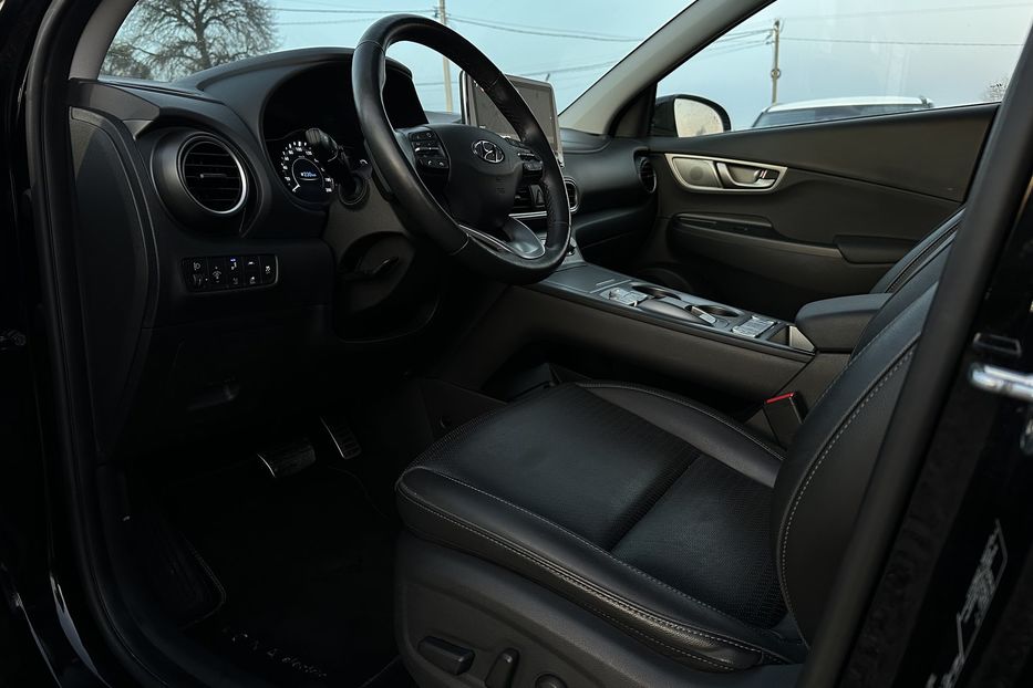 Продам Hyundai Kona 64kWhМакс.комплектація PREMIUM 2020 года в Львове