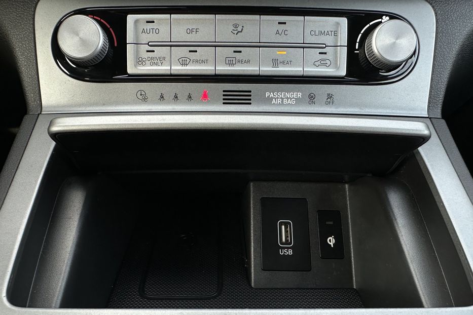 Продам Hyundai Kona 64kWhМакс.комплектація PREMIUM 2020 года в Львове