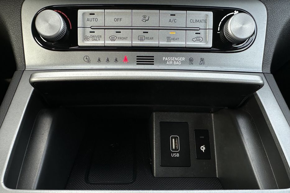 Продам Hyundai Kona 64kWhМакс.комплектація PREMIUM 2020 года в Львове