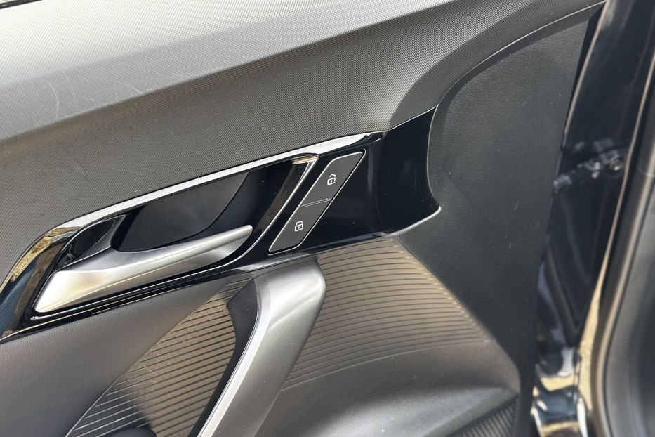 Продам MG 6 Standard 5D авто в дорозі  2023 года в Львове