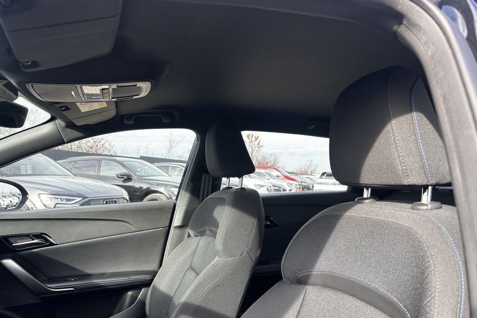 Продам MG 6 Standard 5D авто в дорозі  2023 года в Львове