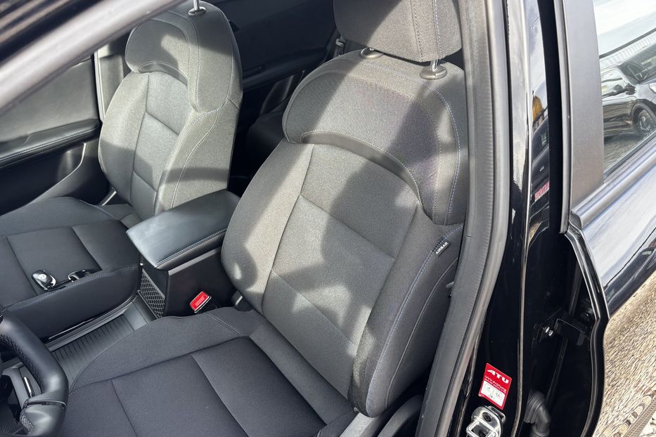 Продам MG 6 Standard 5D авто в дорозі  2023 года в Львове