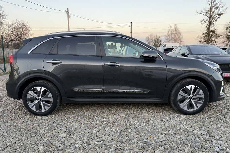Продам Kia Niro 64кВт Макс.комплектація! ЛЮК! 2021 года в Львове