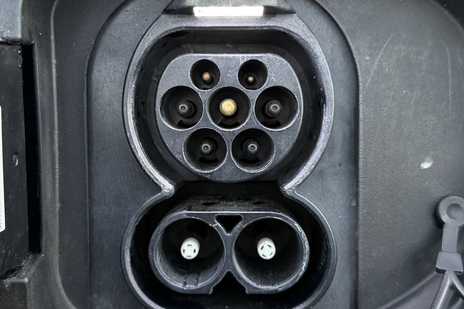 Продам Kia Niro 64кВт Макс.комплектація! ЛЮК! 2021 года в Львове