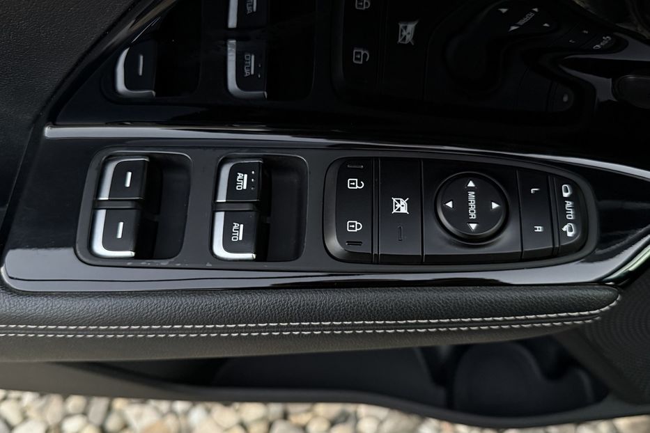 Продам Kia Niro 64кВт Макс.комплектація! ЛЮК! 2021 года в Львове