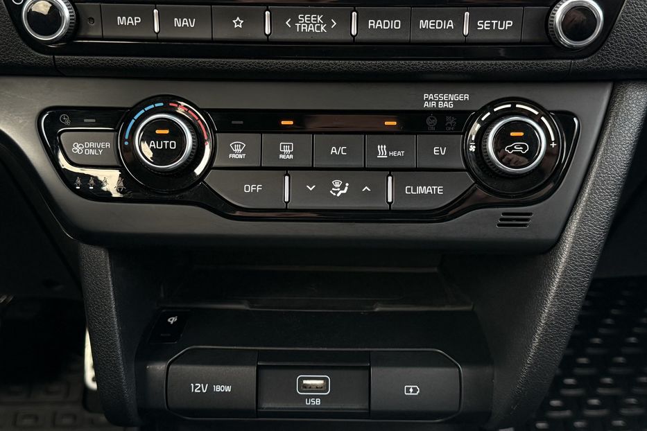 Продам Kia Niro 64кВт Макс.комплектація! ЛЮК! 2021 года в Львове