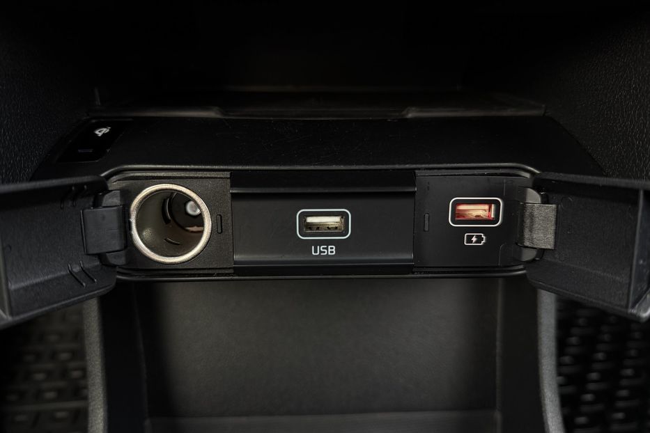 Продам Kia Niro 64кВт Макс.комплектація! ЛЮК! 2021 года в Львове