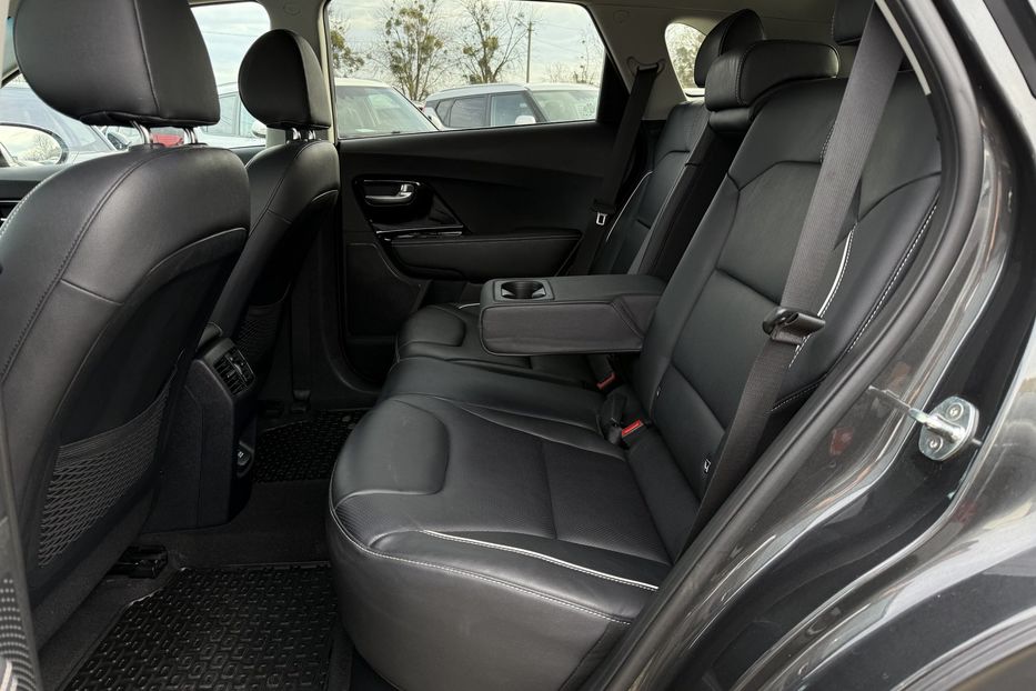 Продам Kia Niro 64кВт Макс.комплектація! ЛЮК! 2021 года в Львове
