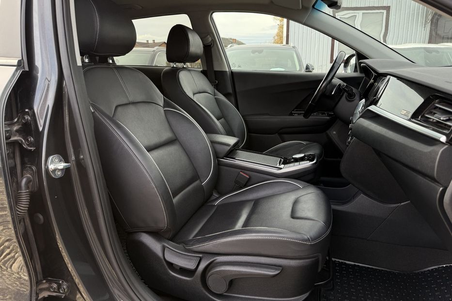 Продам Kia Niro 64кВт Макс.комплектація! ЛЮК! 2021 года в Львове
