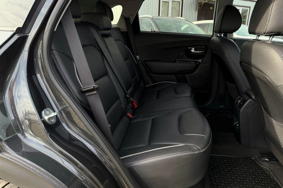 Продам Kia Niro 64кВт Макс.комплектація! ЛЮК! 2021 года в Львове