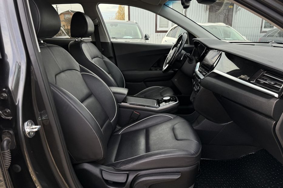 Продам Kia Niro 64кВт Макс.комплектація! ЛЮК! 2021 года в Львове