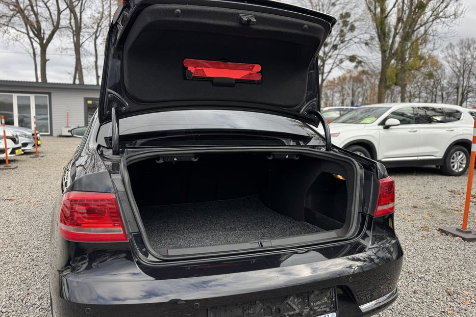 Продам Volkswagen Passat B7 (COMIS)  2012 года в г. Умань, Черкасская область