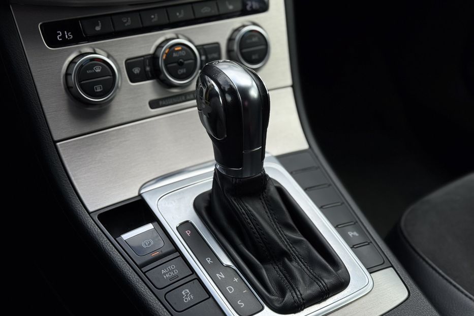 Продам Volkswagen Passat B7 (COMIS)  2012 года в г. Умань, Черкасская область