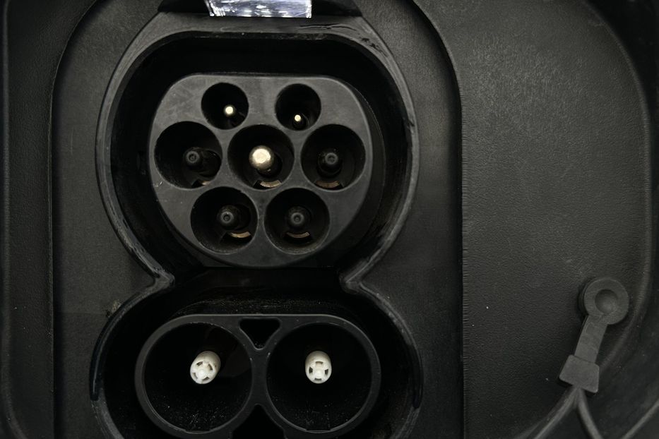 Продам Kia Niro 64кВтТепловийПідгрвсидінькерма 2021 года в Львове