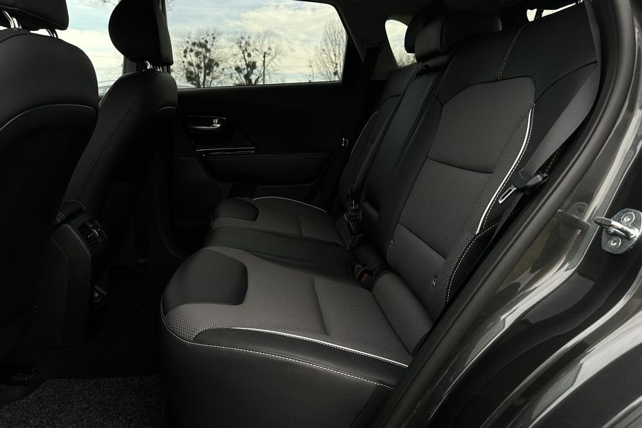 Продам Kia Niro 64кВтТепловийПідгрвсидінькерма 2021 года в Львове