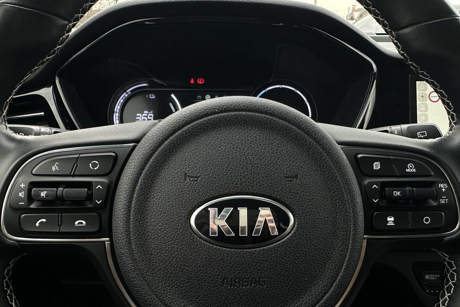 Продам Kia Niro 64кВтТепловийПідгрвсидінькерма 2021 года в Львове