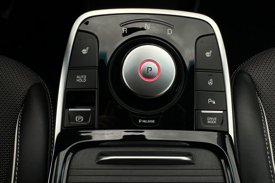 Продам Kia Niro 64кВтТепловийПідгрвсидінькерма 2021 года в Львове