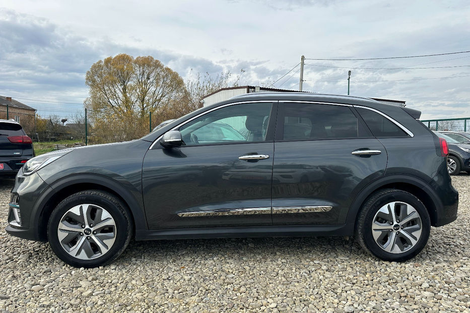 Продам Kia Niro 64кВтТепловийПідгрвсидінькерма 2021 года в Львове