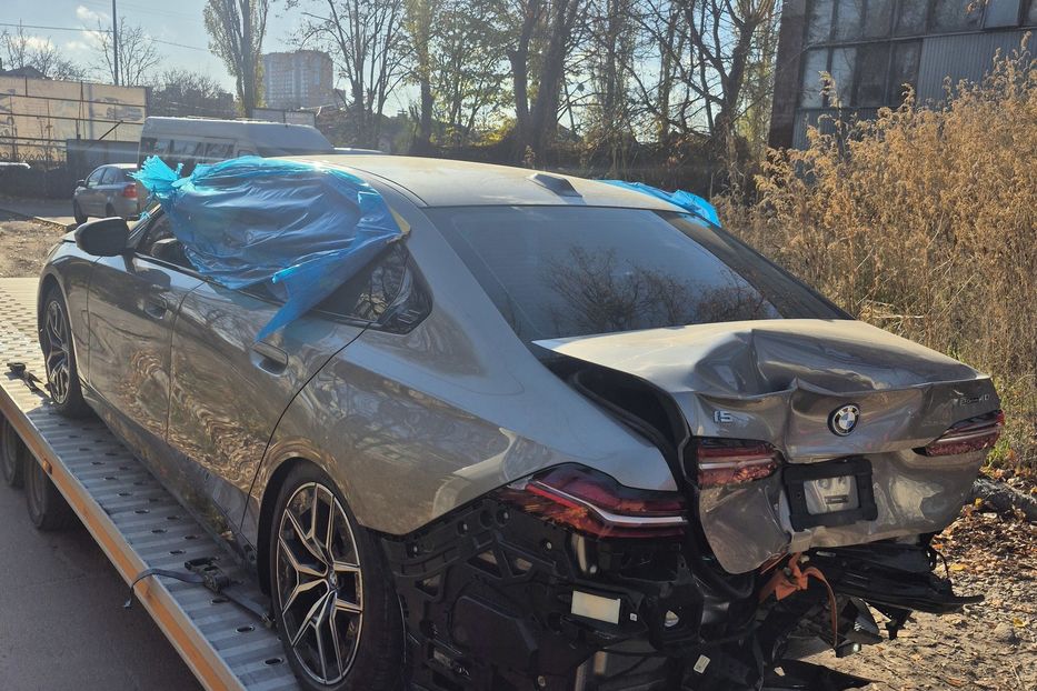 Продам BMW Independent I5 Edrive 40  2025 года в Киеве