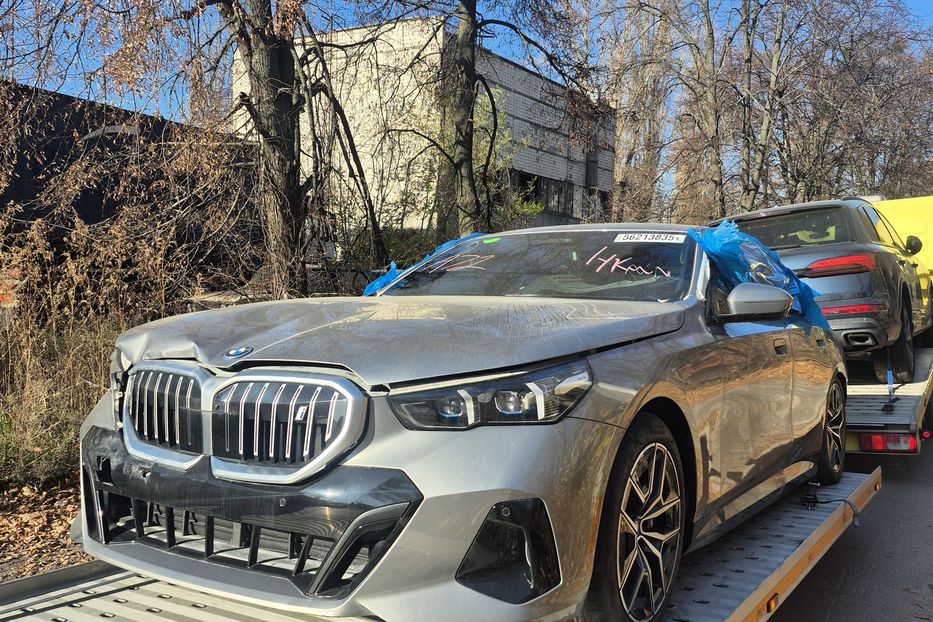 Продам BMW Independent I5 Edrive 40  2025 года в Киеве