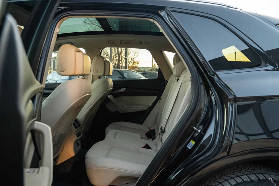 Продам Audi Q5 Premium Plus 2021 года в Черновцах