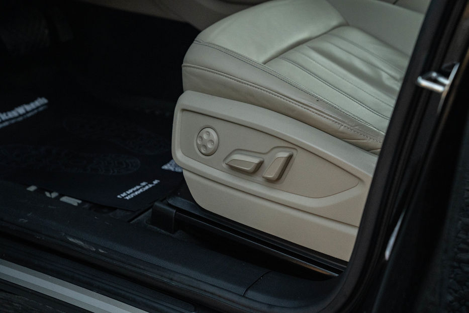 Продам Audi Q5 Premium Plus 2021 года в Черновцах