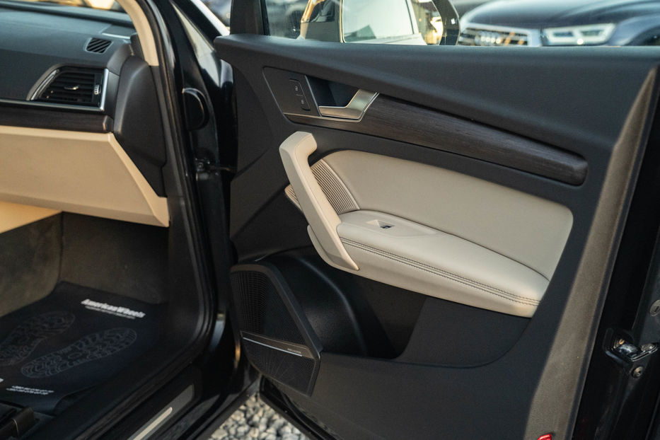 Продам Audi Q5 Premium Plus 2021 года в Черновцах