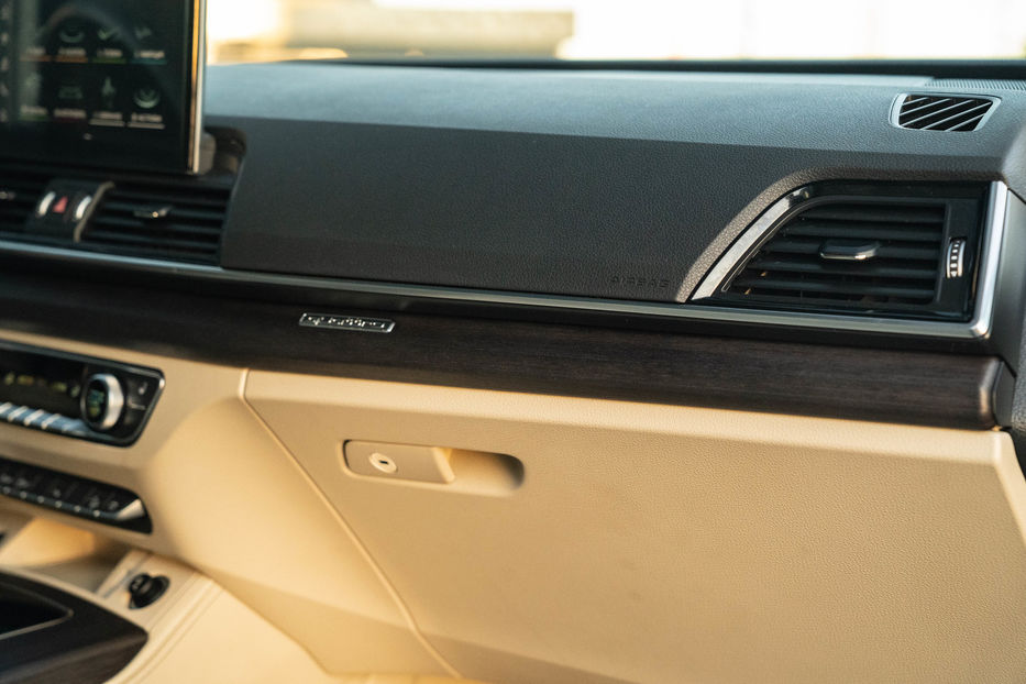 Продам Audi Q5 Premium Plus 2021 года в Черновцах