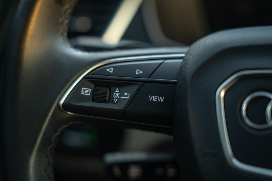 Продам Audi Q5 Premium Plus 2021 года в Черновцах