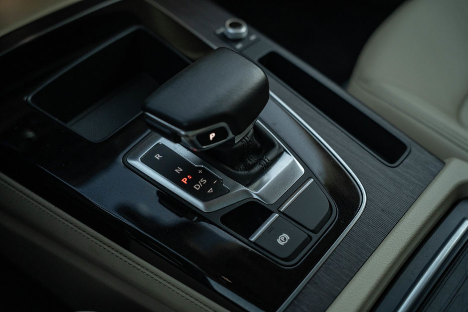 Продам Audi Q5 Premium Plus 2021 года в Черновцах