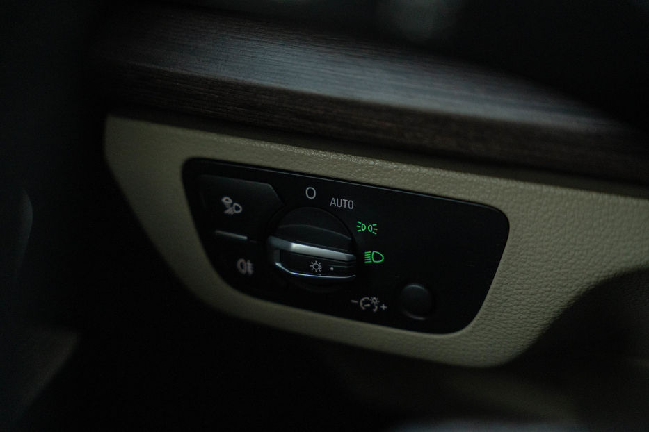 Продам Audi Q5 Premium Plus 2021 года в Черновцах