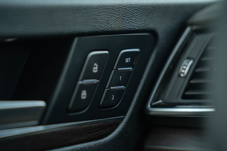 Продам Audi Q5 Premium Plus 2021 года в Черновцах