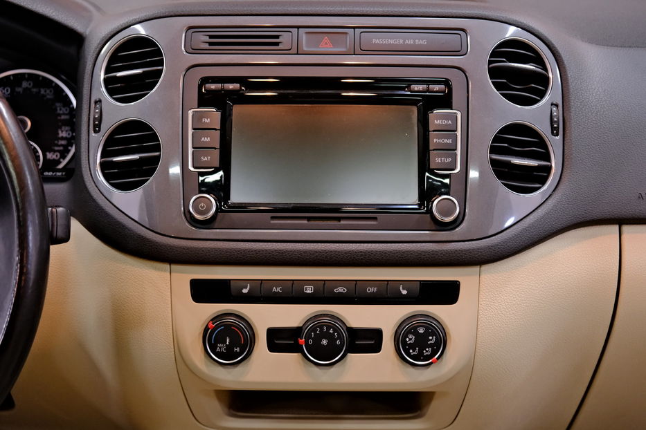 Продам Volkswagen Tiguan 2014 года в Одессе