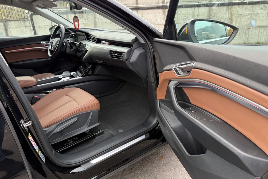 Продам Audi E-Tron Sportback 50 авто у Рівному 2022 года в Ровно