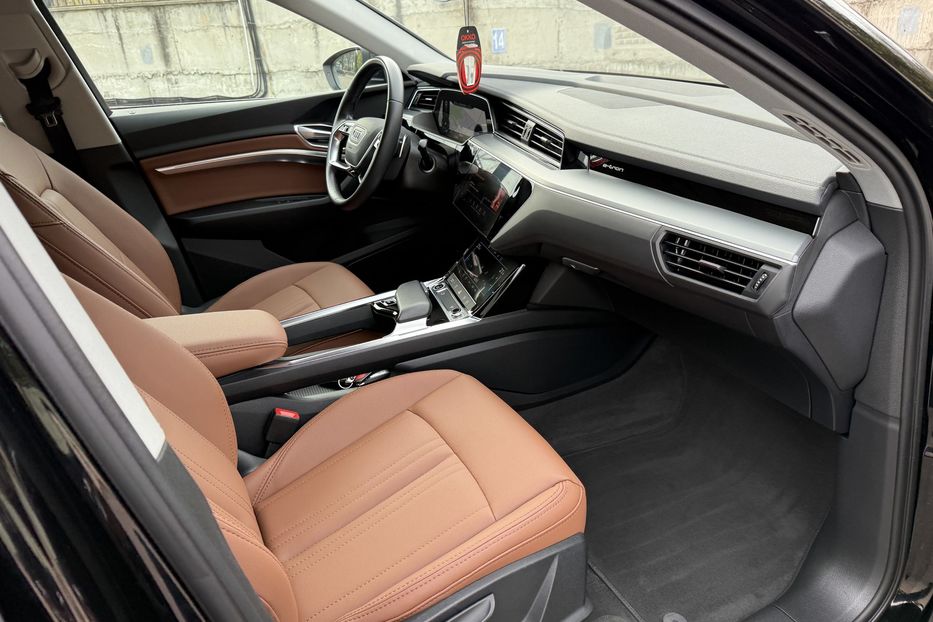 Продам Audi E-Tron Sportback 50 авто у Рівному 2022 года в Ровно